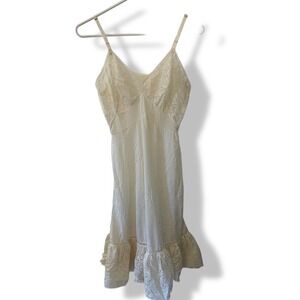 Ladies Lace Slip Adjustable Spaghetti Strap V-Neck